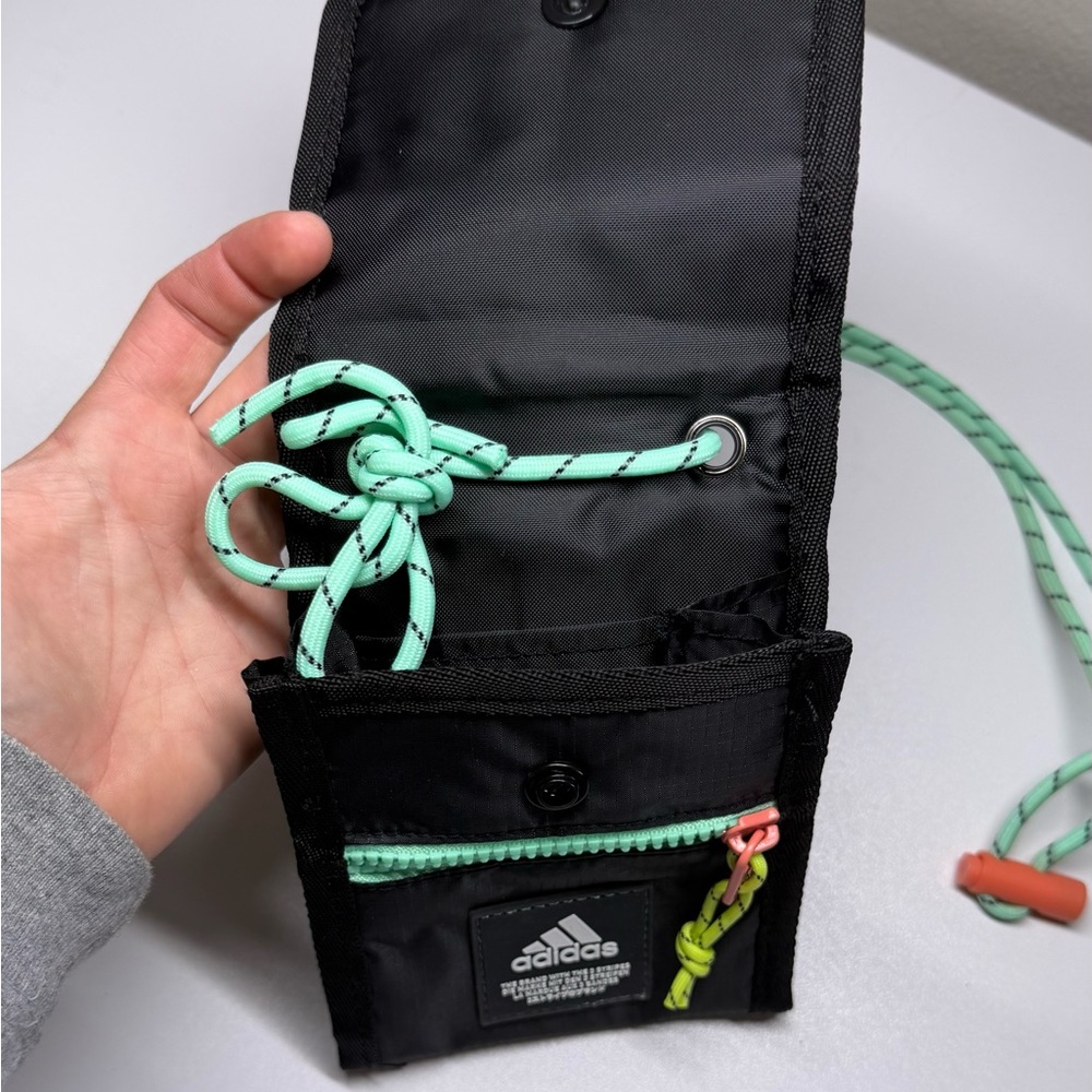 Adidas Small Pouch - Picture 3 of 6